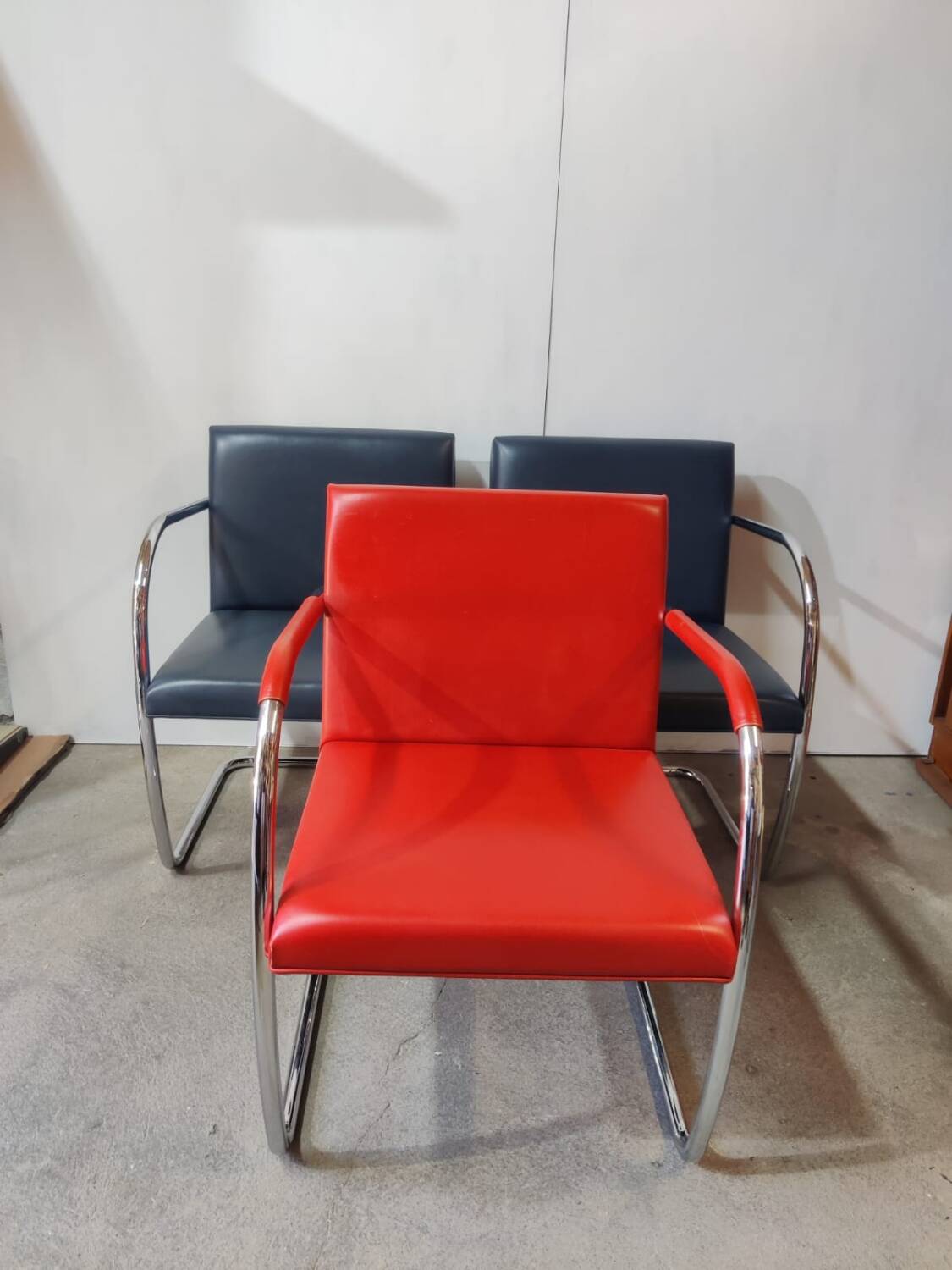 Bron armchair by Ludwig Mies van der Rohe for Knoll