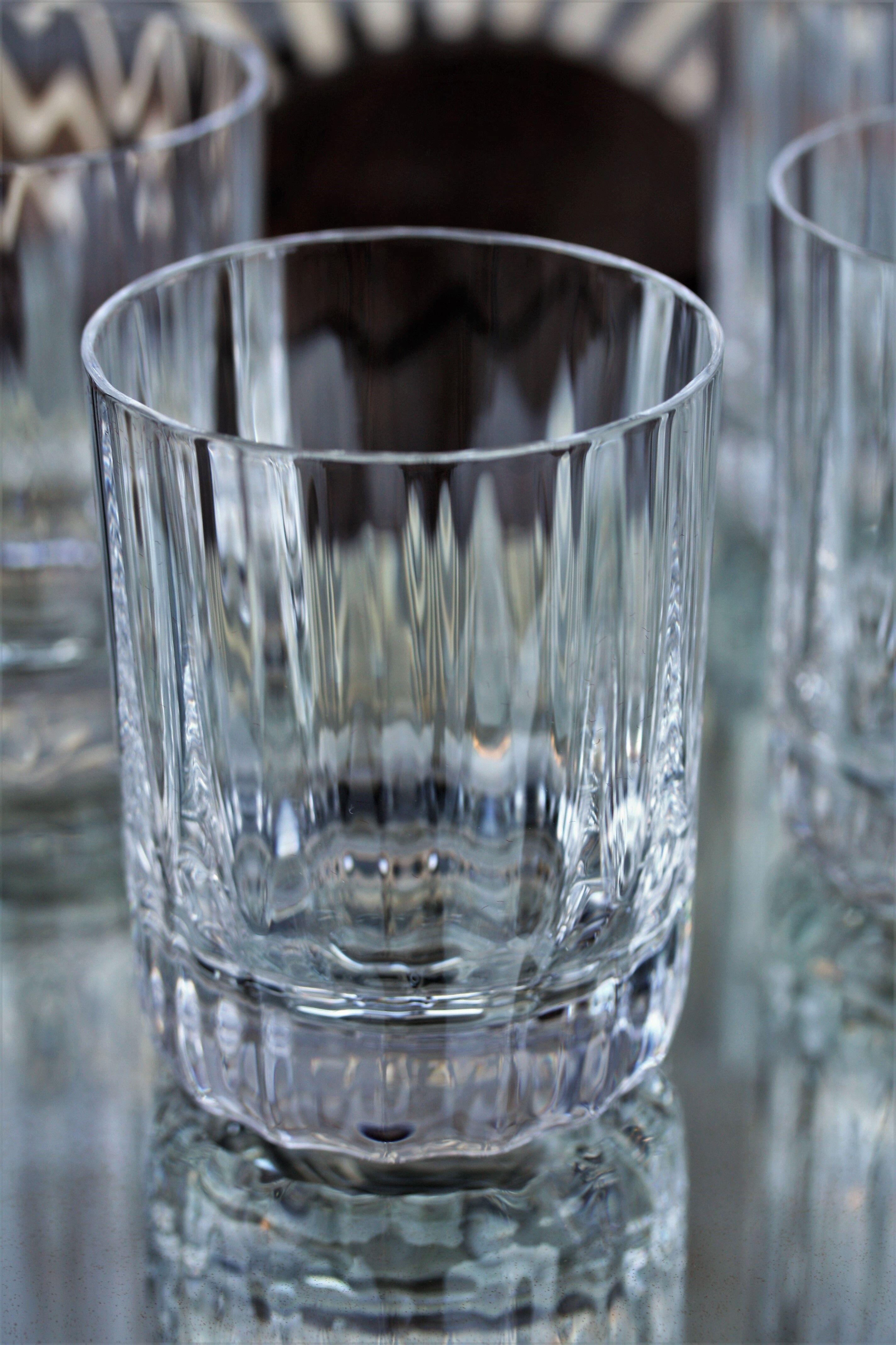 Box of 6 glasses of baccarat capri crystal whisky