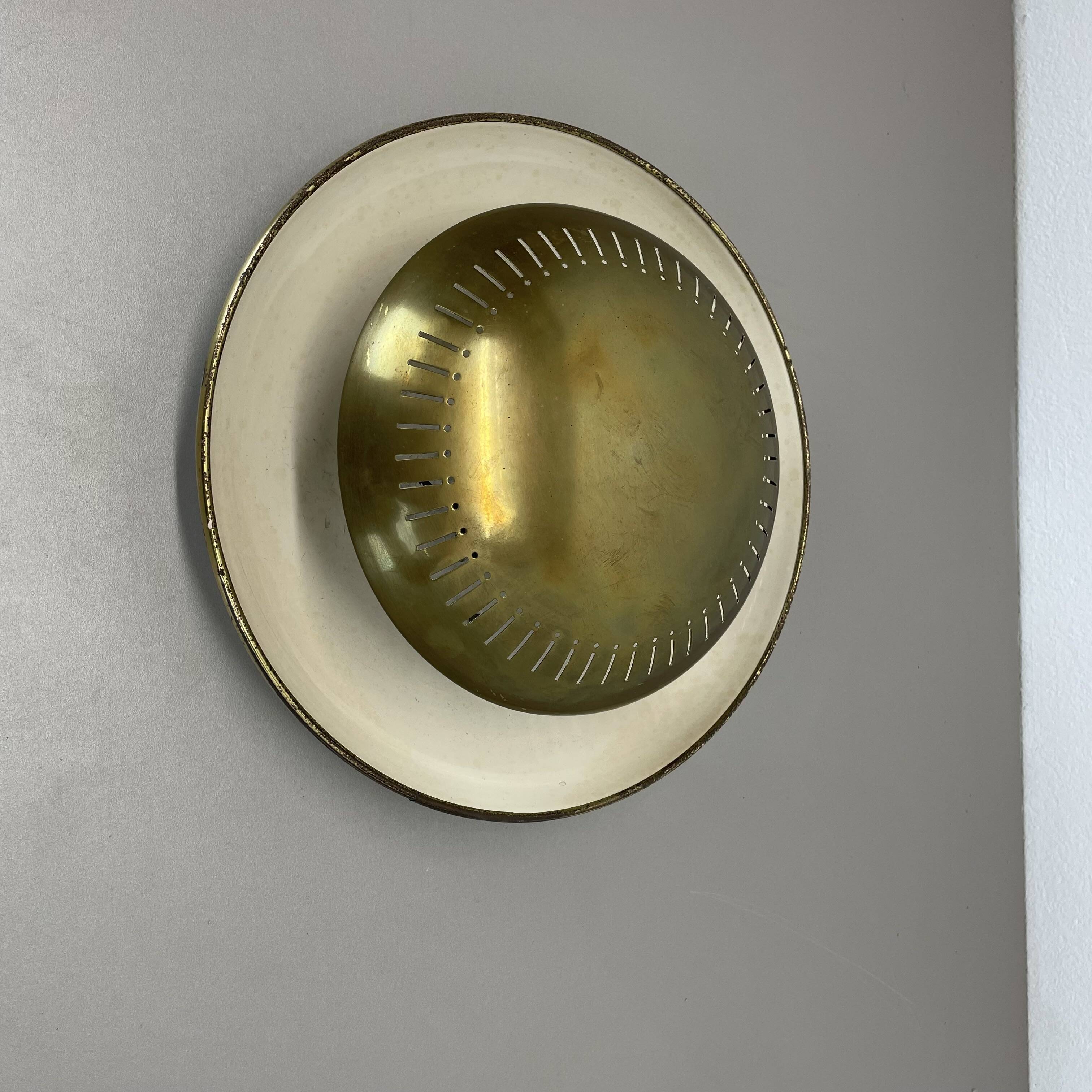 Unique Round Brass Wall Light in Gino Sarfatti Style, Italy 1950s