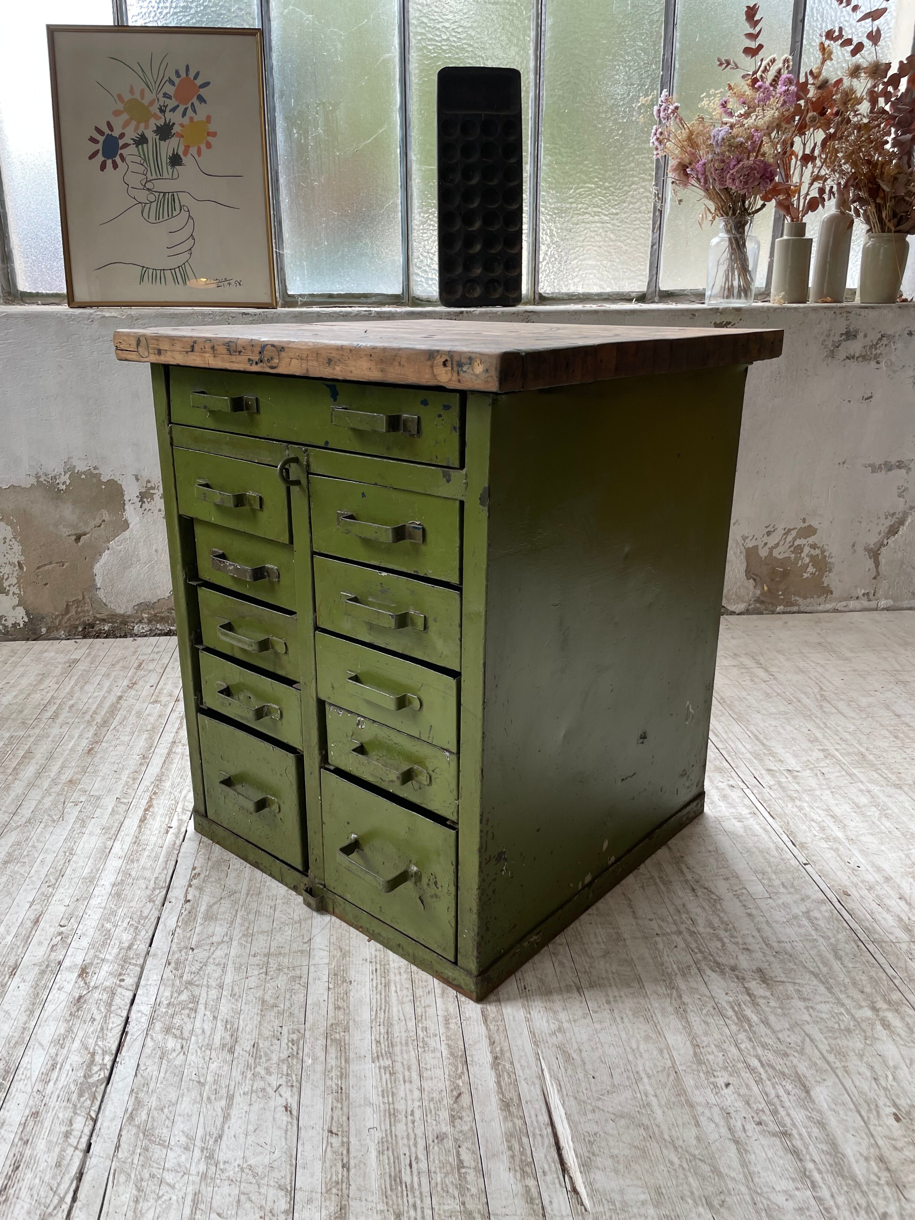 Meuble établi rangement militaire industriel vert