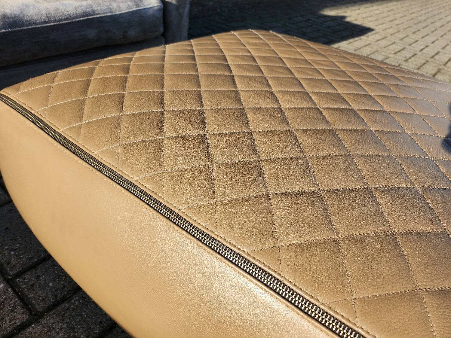 Minotti Collar sofa by Rodolfo Dordoni