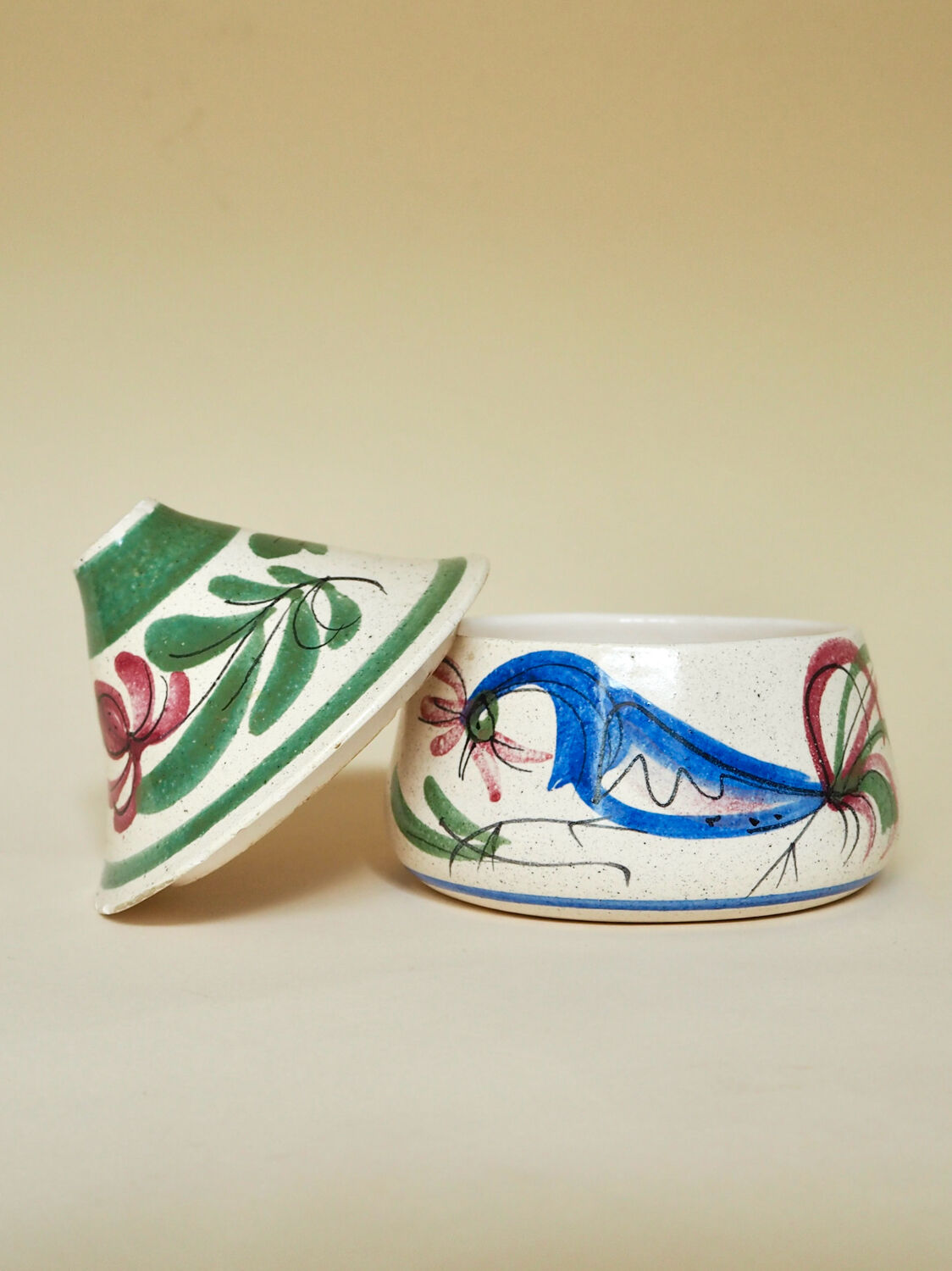 Covered pot in Pignot earthenware, rooster decoration.
