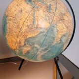 Globe terrestre en verre Taride 1974