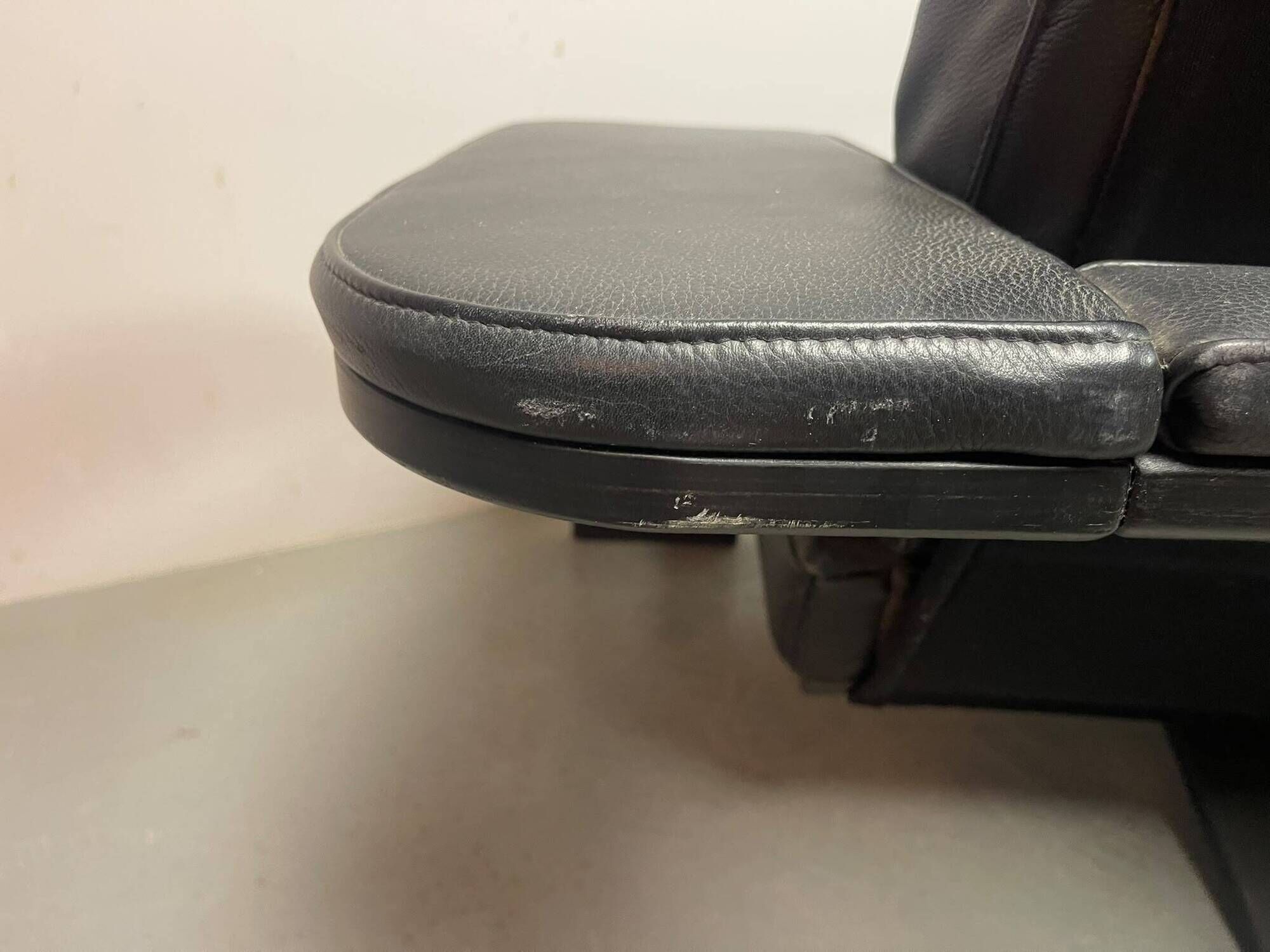 Black Leather Ake Fribytter “Kroken” Two-Seater Sofa for Nelo Möbel. Sweden