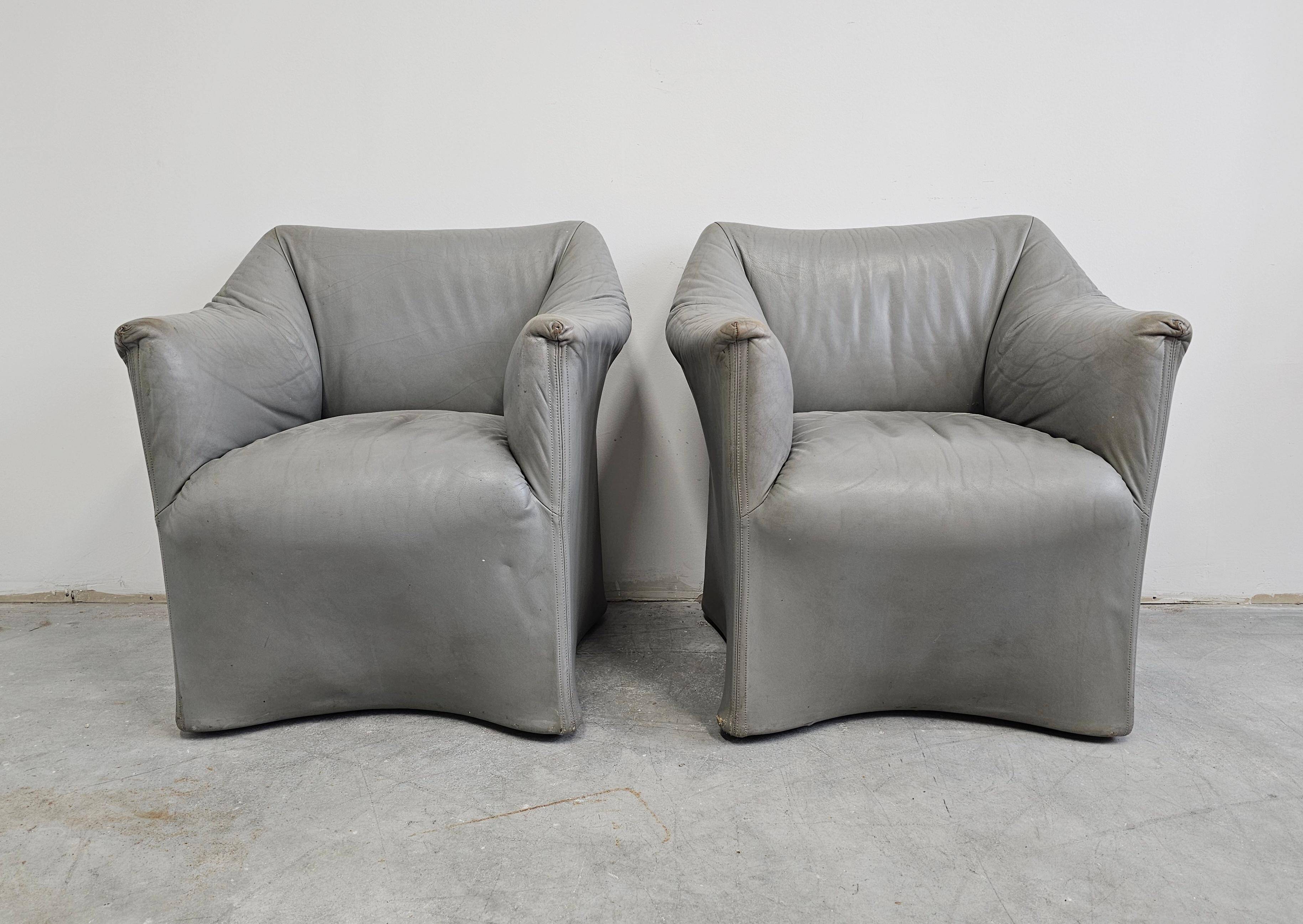 Postmodern leather armchairs Tentazione by Mario Bellini for Cassina.