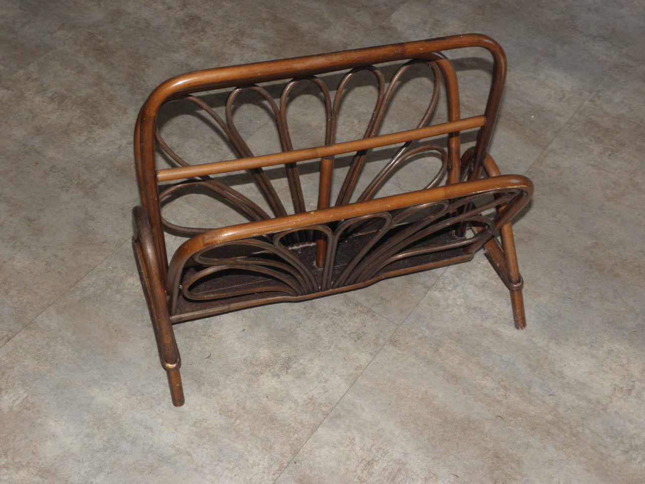 Review door does rattan