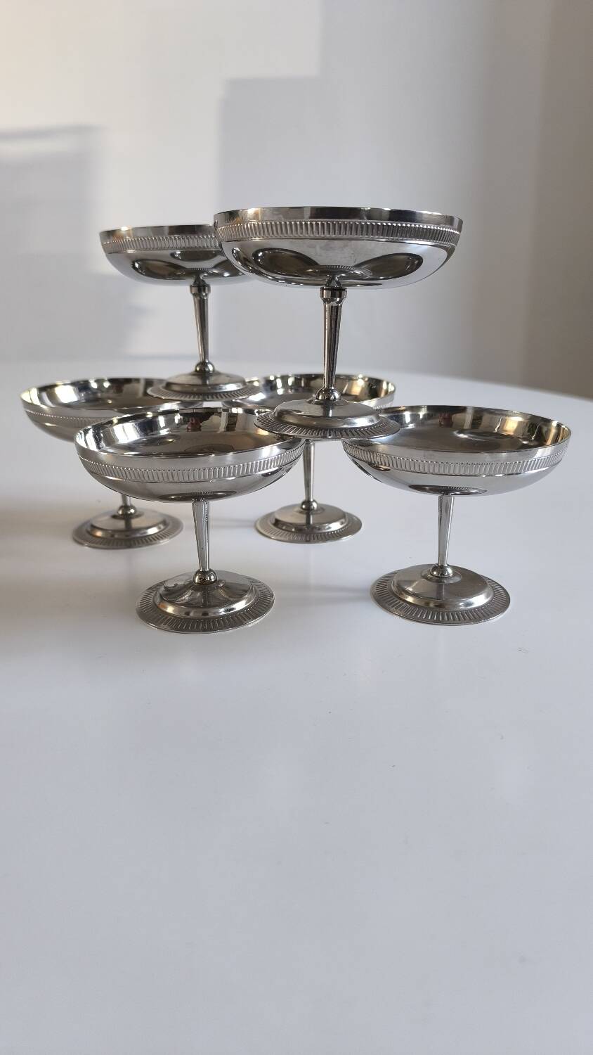 Set de 6 coupes a glace en métal chromé