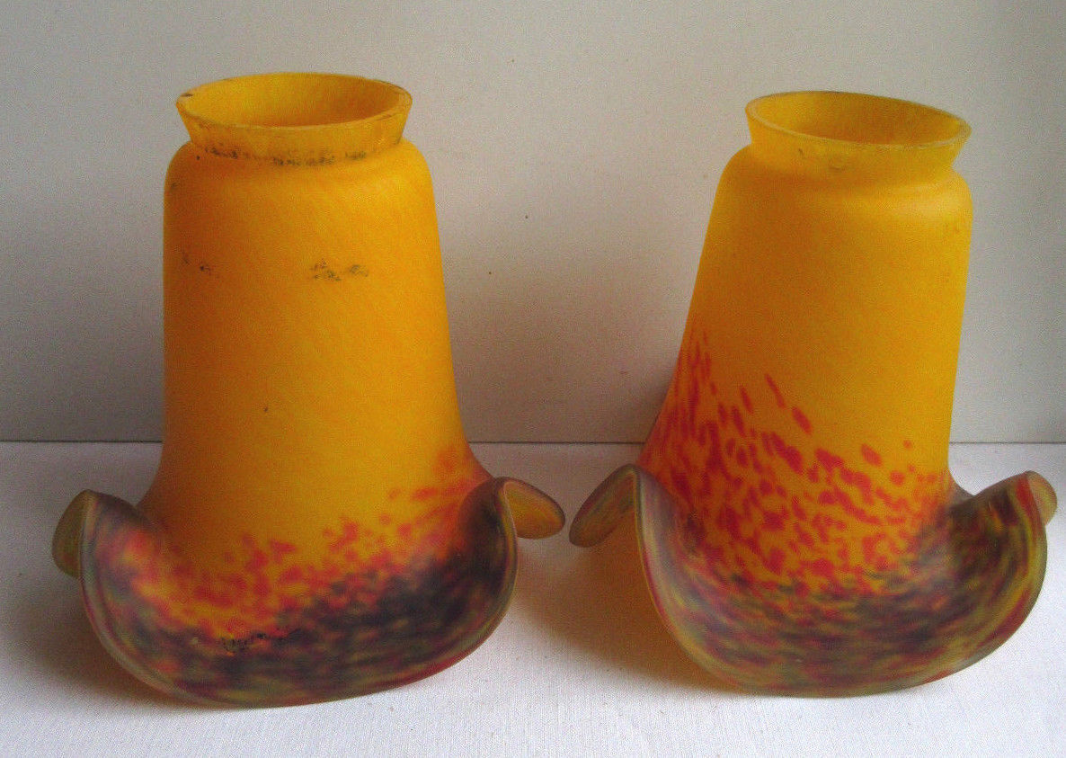 Tulip marmorean glass paste, two-tone, art deco, signed vianne, 2 available
