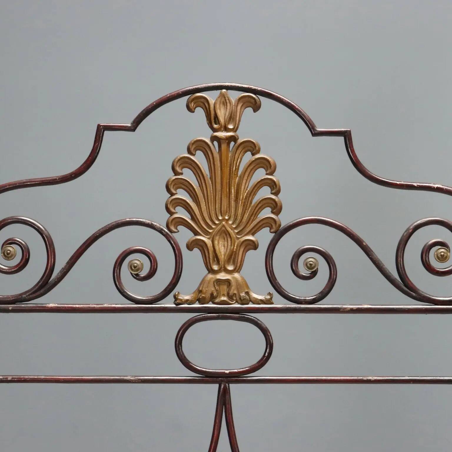 Restoration bed, second quarter of the 19th century, bronze and iron.