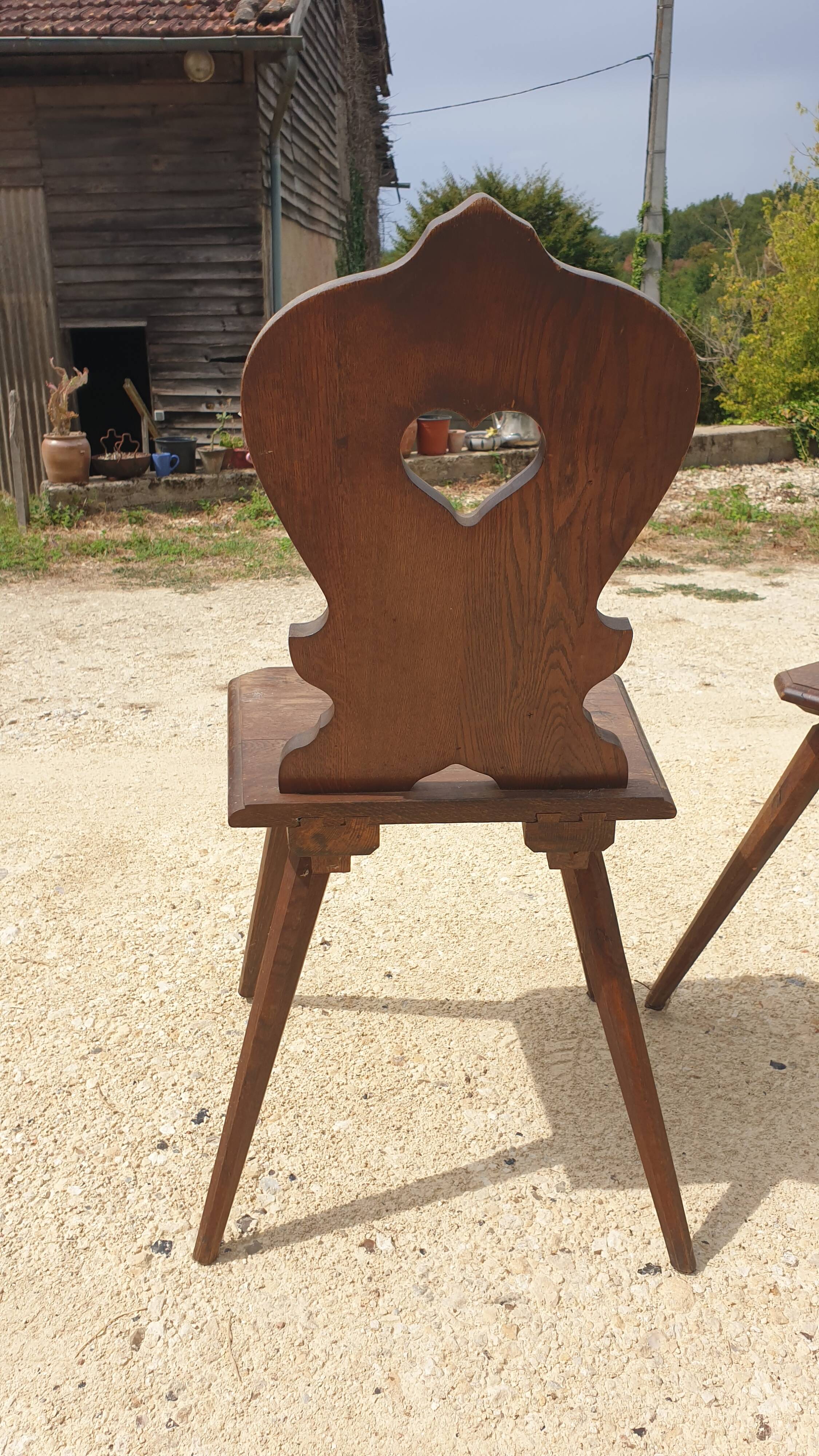 Set of 4 solid oak chairs "Alsatian style" - 20th century