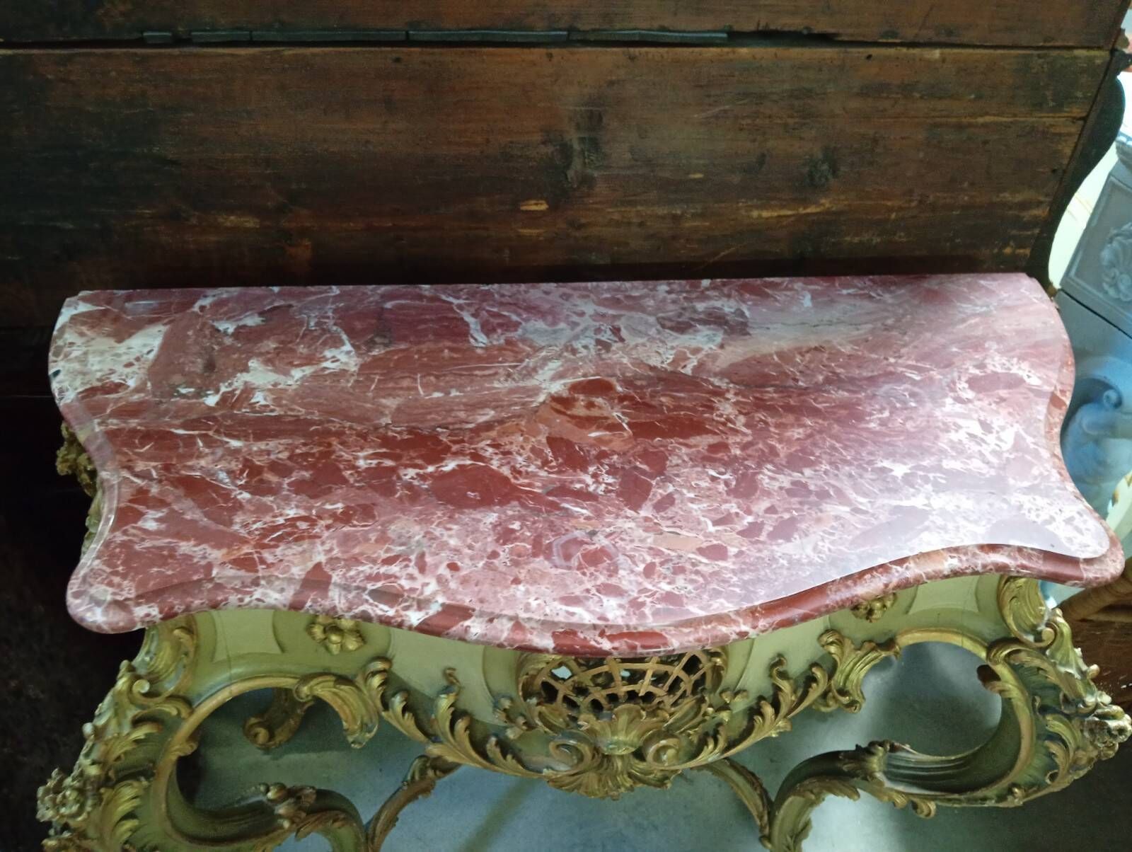 Venetian console in Louis XV style – Carved, lacquered, and gilded wood