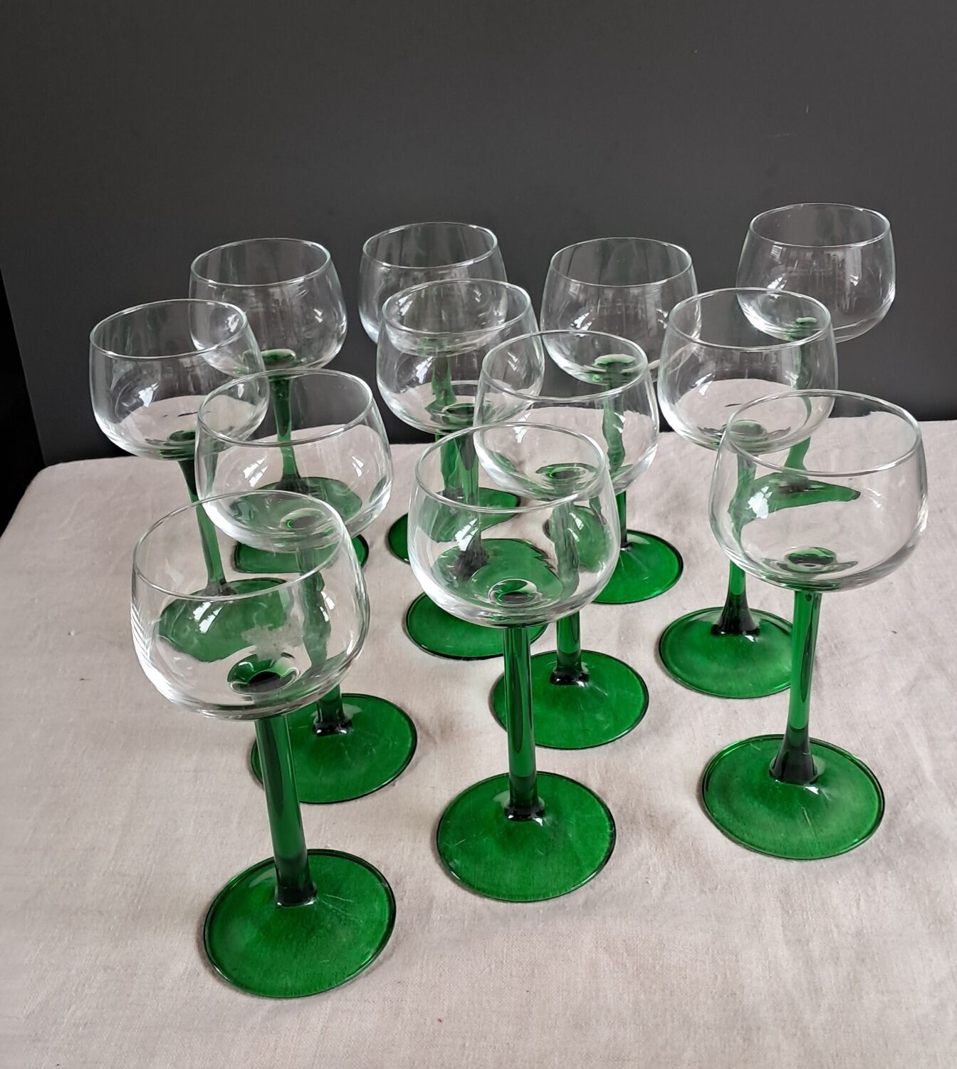 Carafe and balloon glasses for Alsace wine