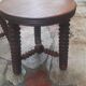 Table bas avec 2 petit tabouret