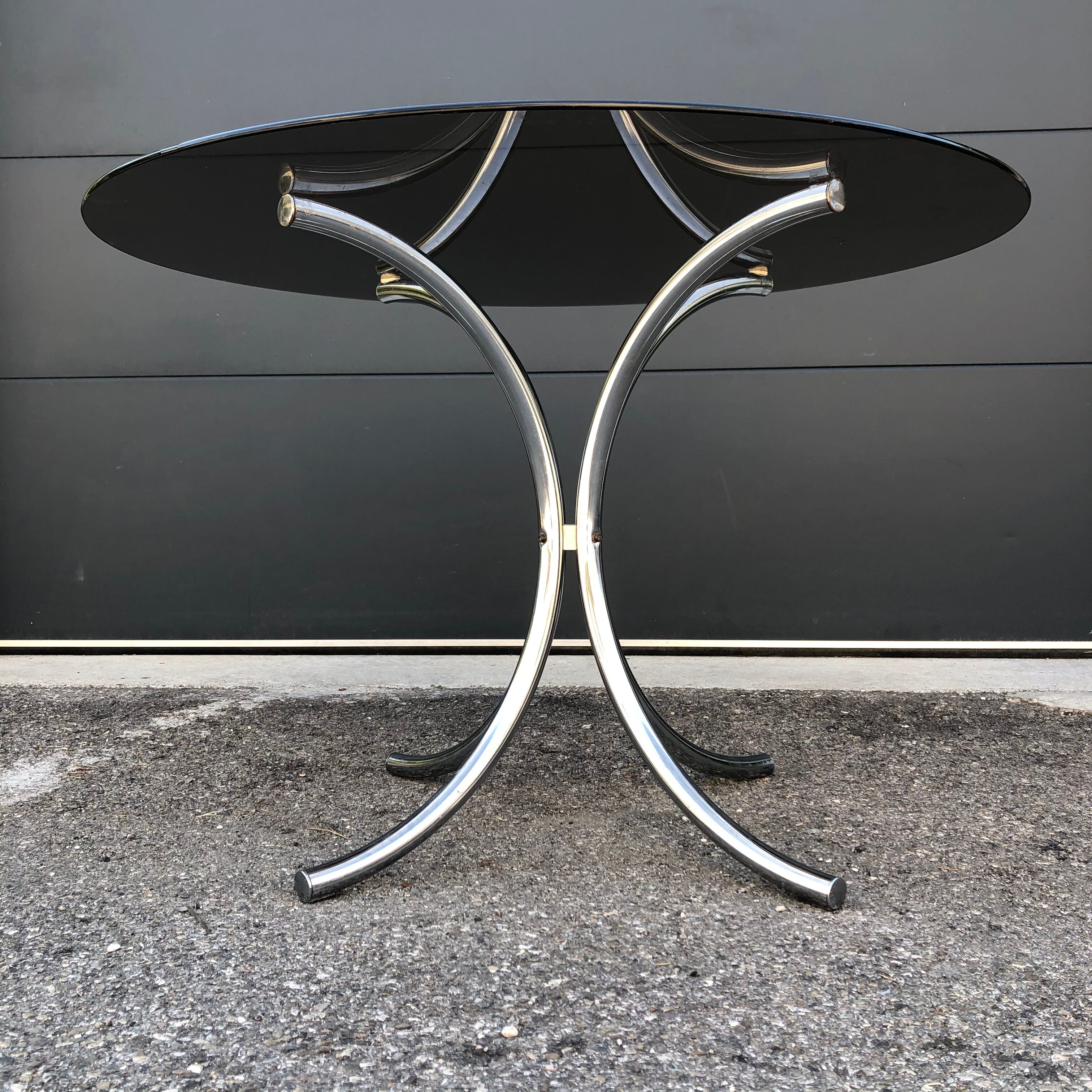 Roundtable and chairs