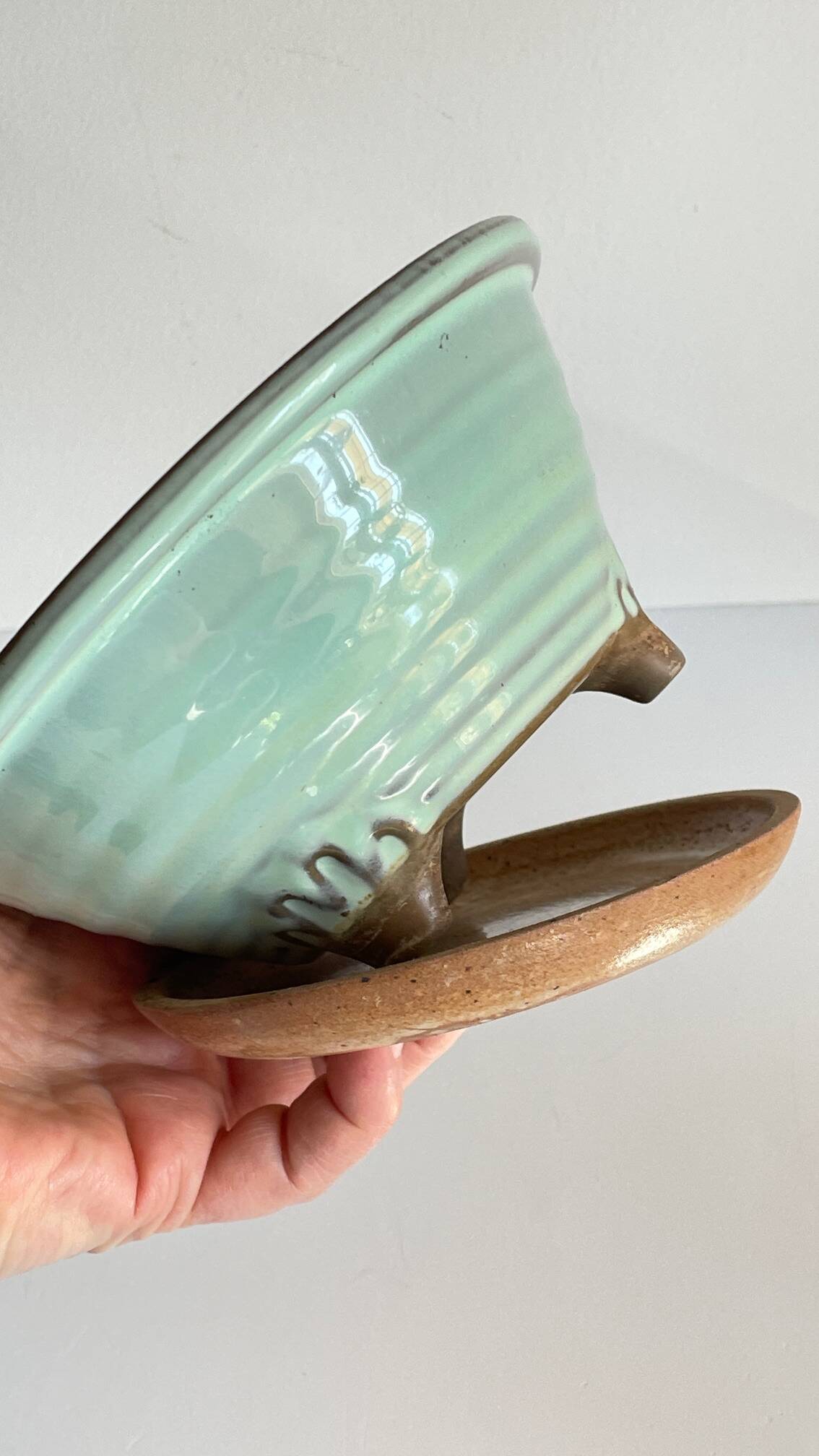Pot tripode et soucoupe céramique vintage