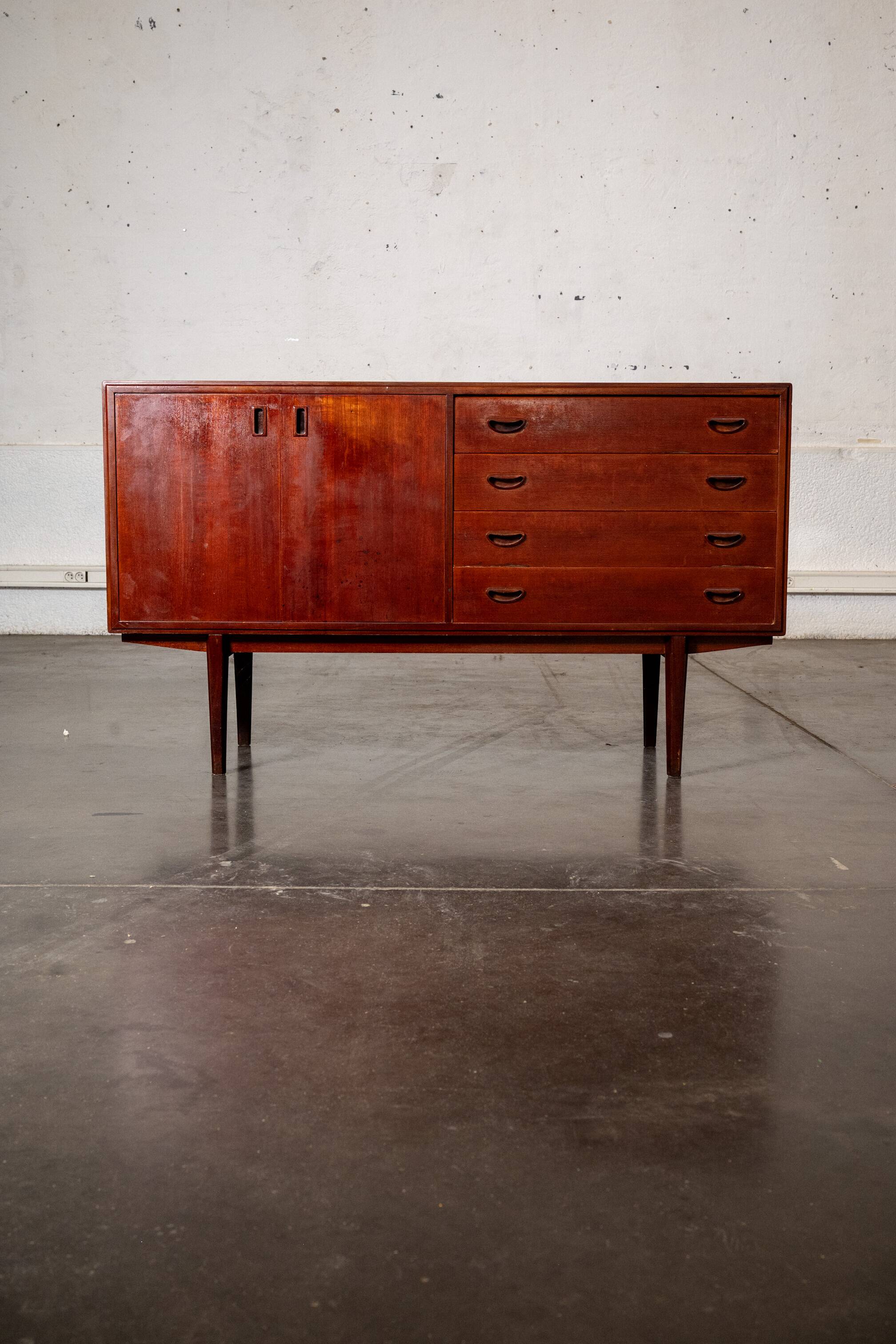 Small Italian sideboard