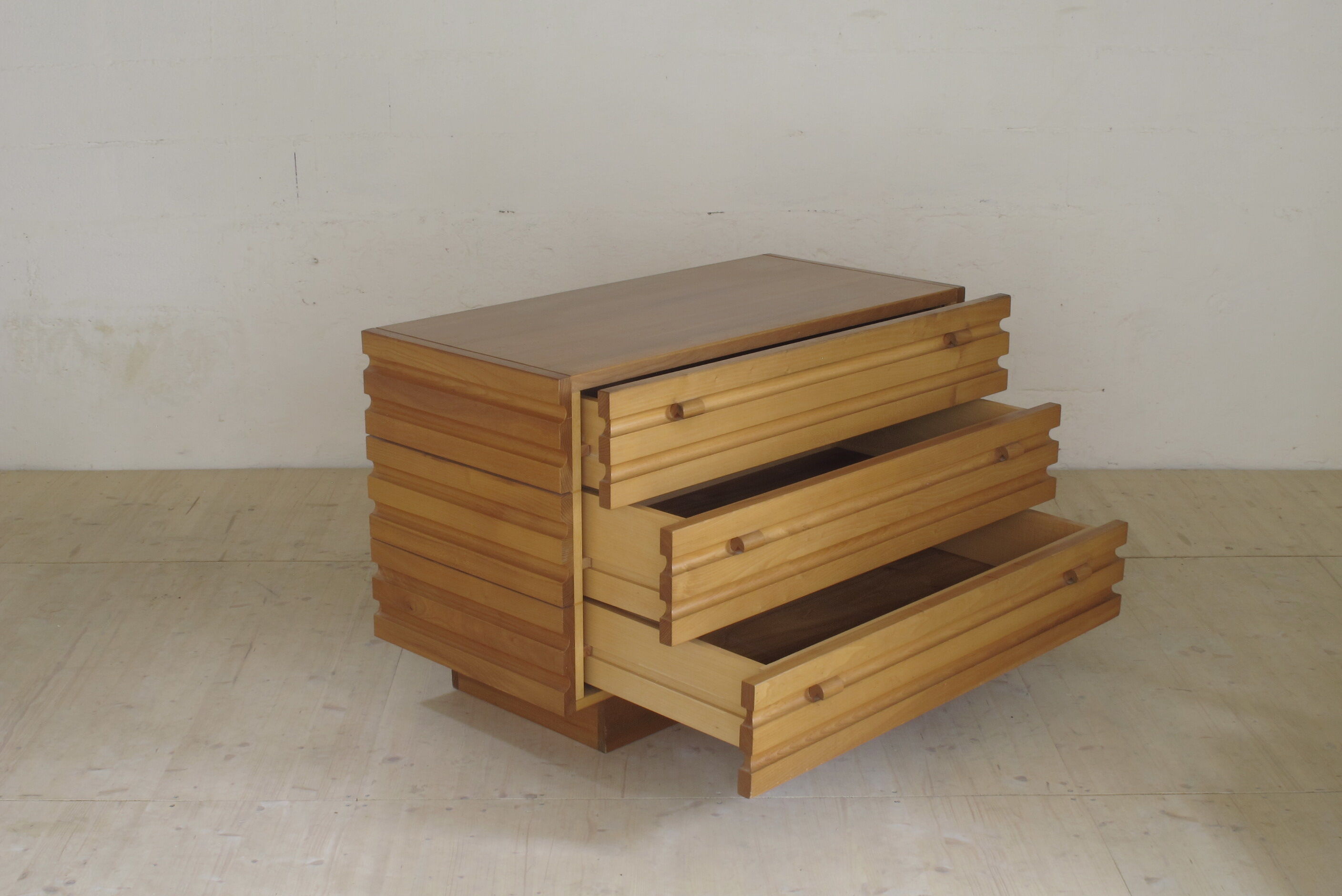 Solid elm three-drawer chest of drawers