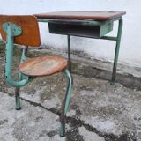 Old one-piece children's desk