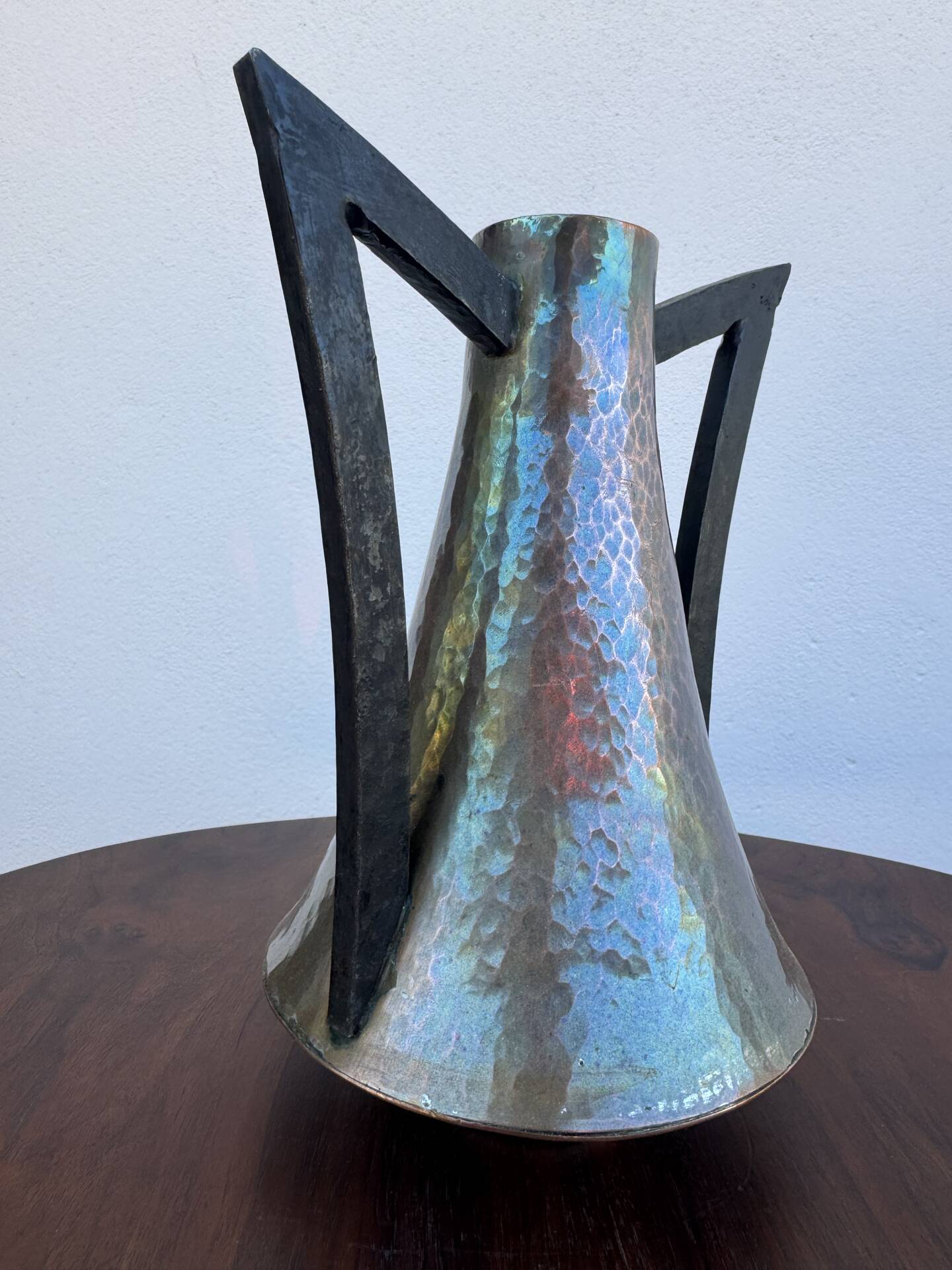 Vase Art Nouveau cuivre martelé