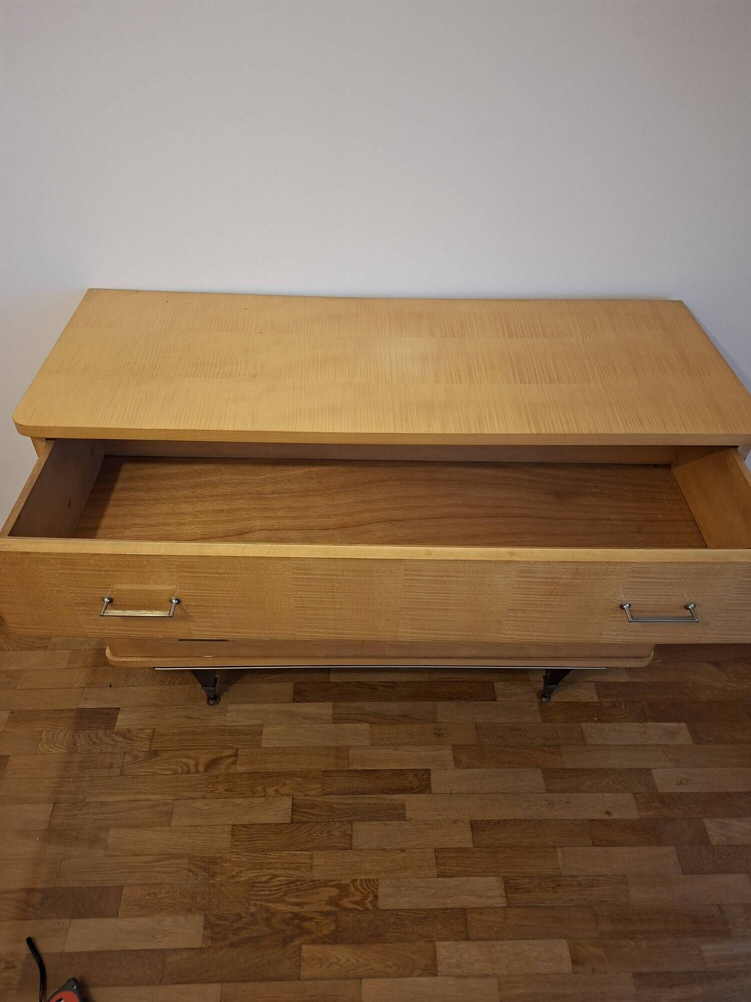 Vintage chest of drawers