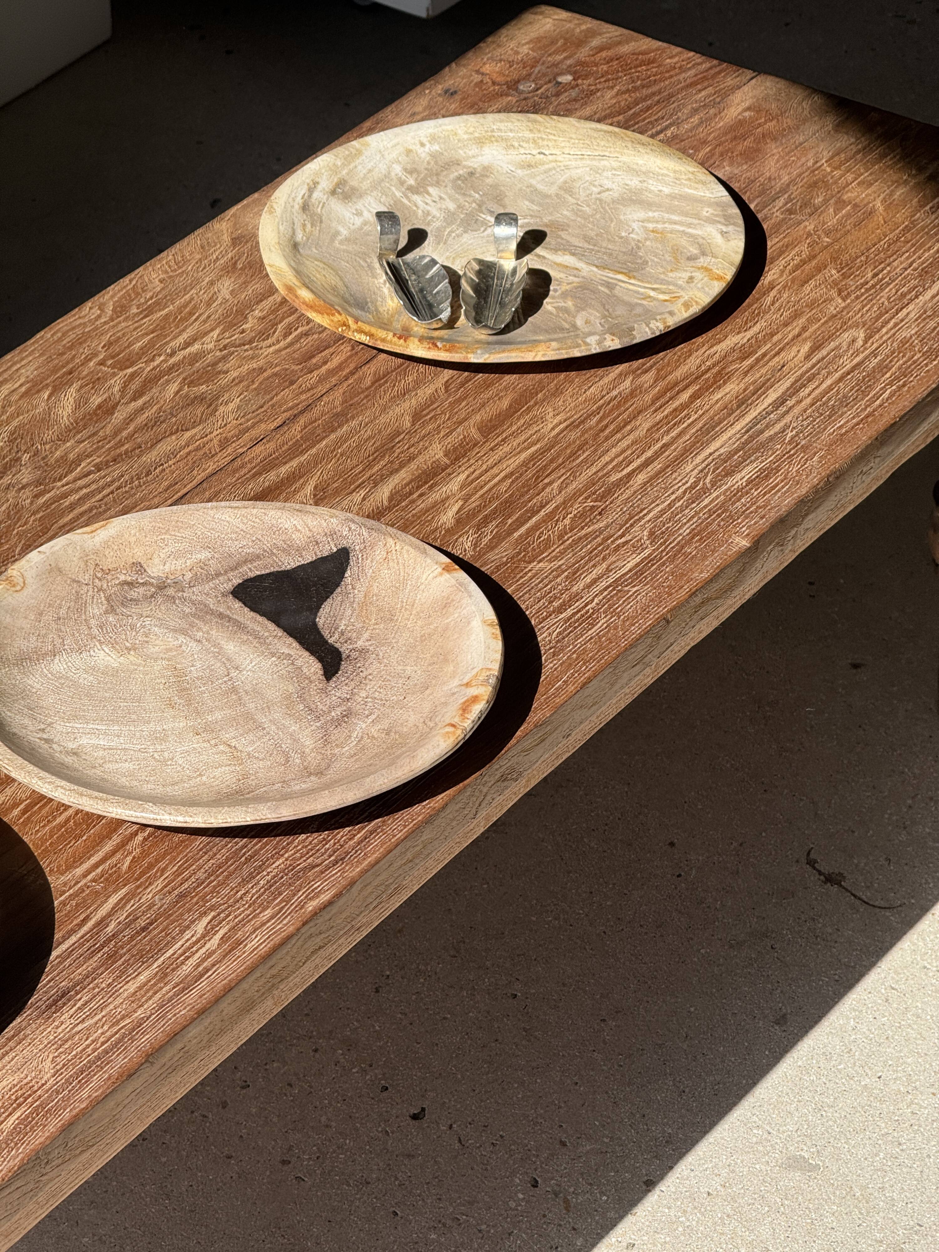 Petrified wood catchall, circular dish or plate in light beige D25 -3
