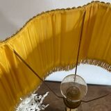 Lampe style Art Nouveau en métal doré et tissu plissé