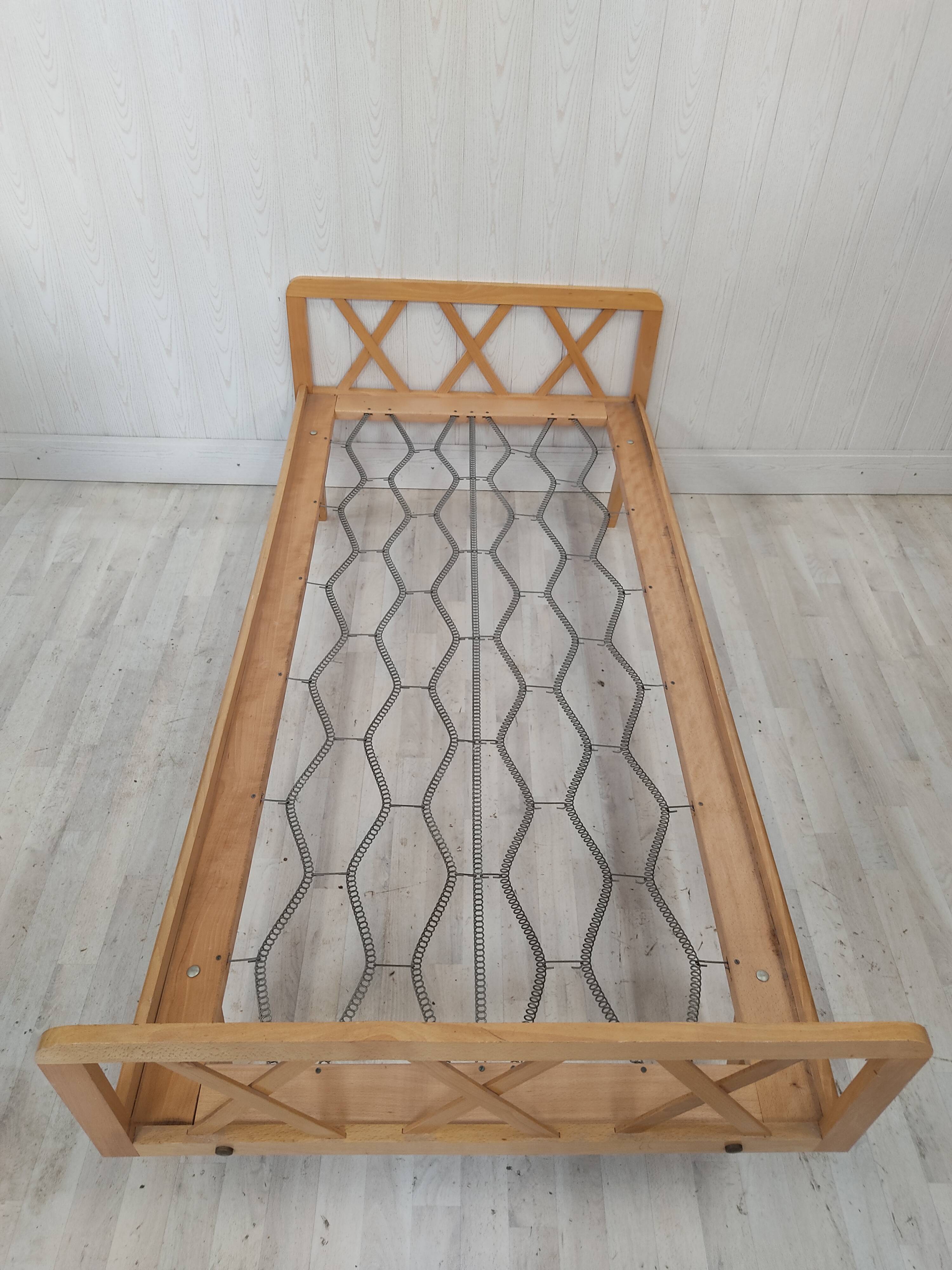 Sofa bed daybed compass feet 90x190cm