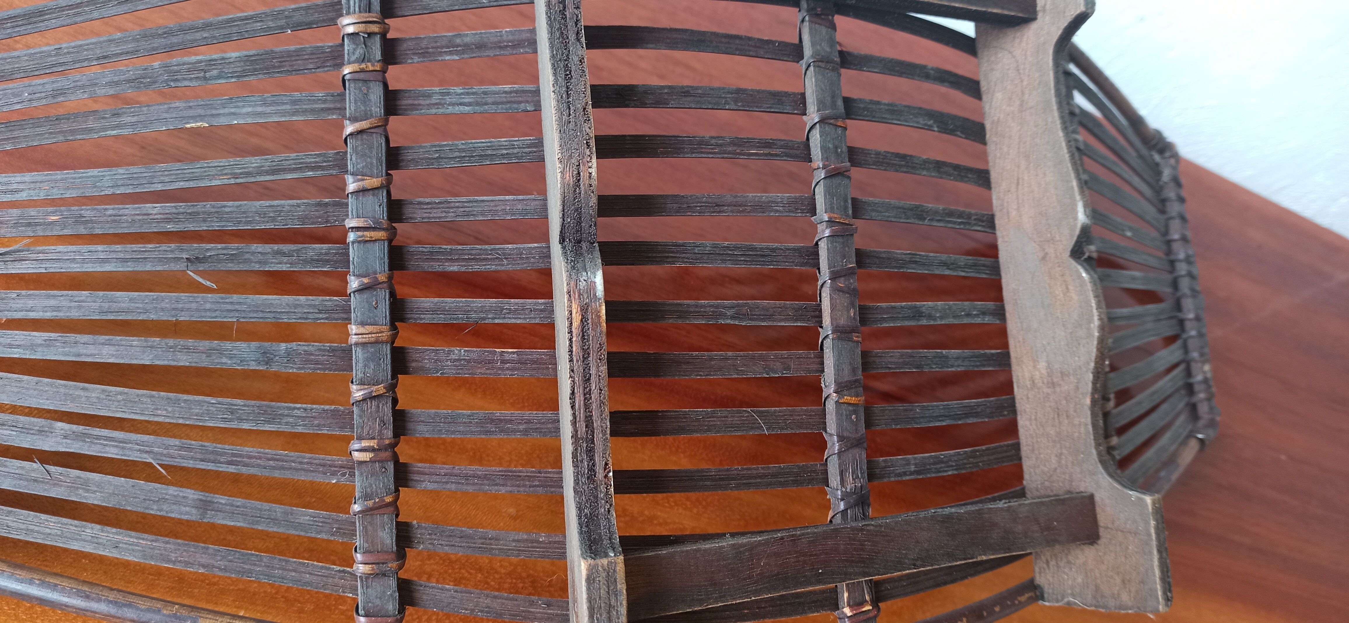 Wooden tray design of the 70s