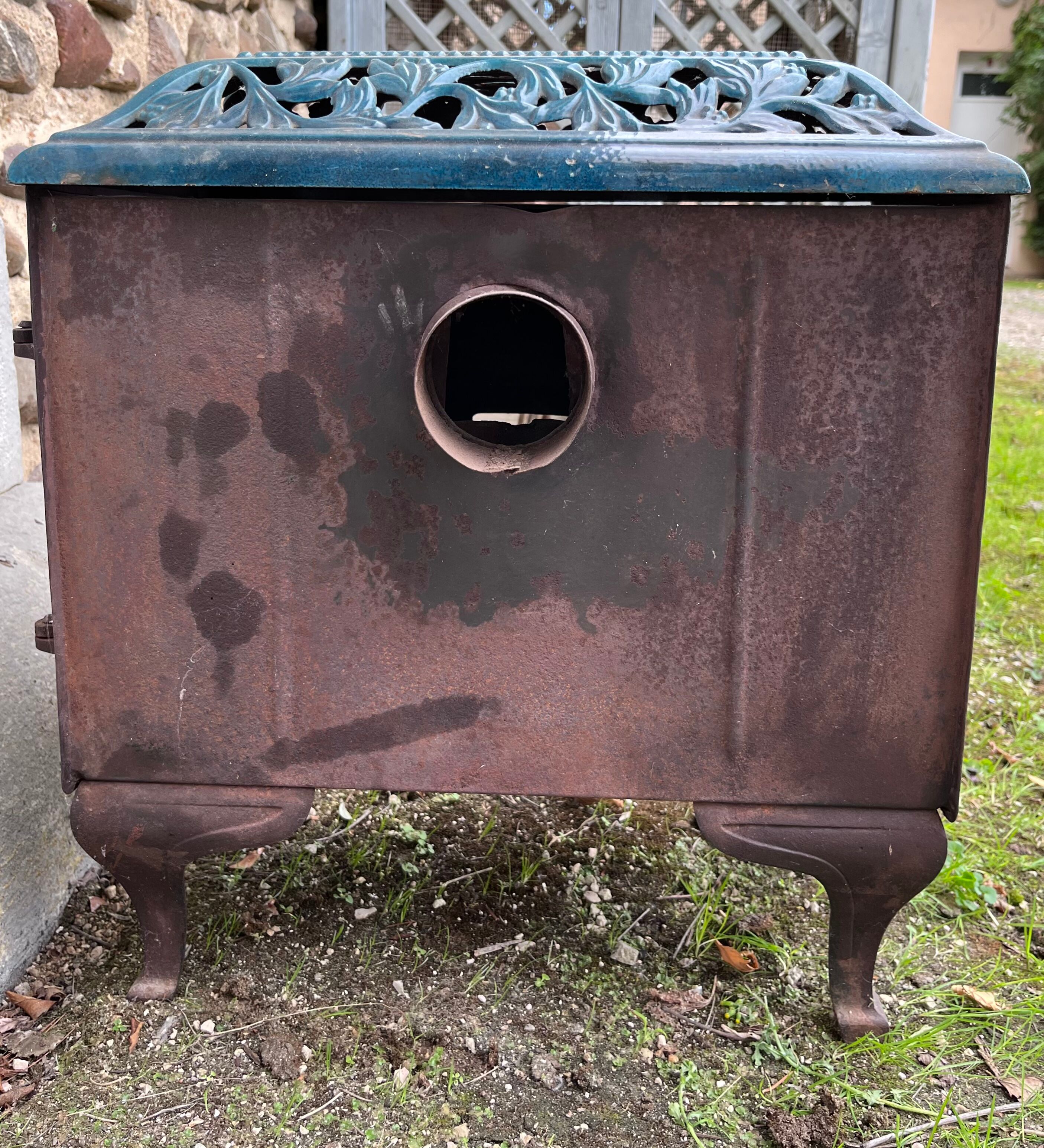 Mirus old stove