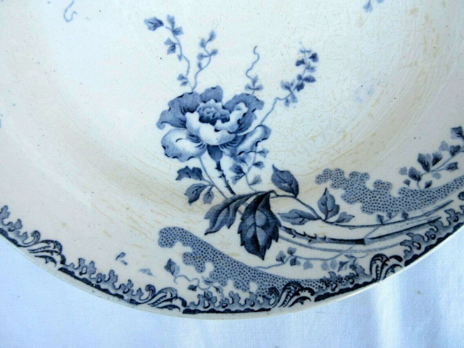 Flat plate Terre de Fer signed HB & Cie Choisy le Roi model Pornic
