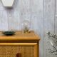 Commode en rotin vintage
