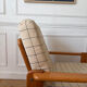 Fauteuil moderniste en pin années 70
