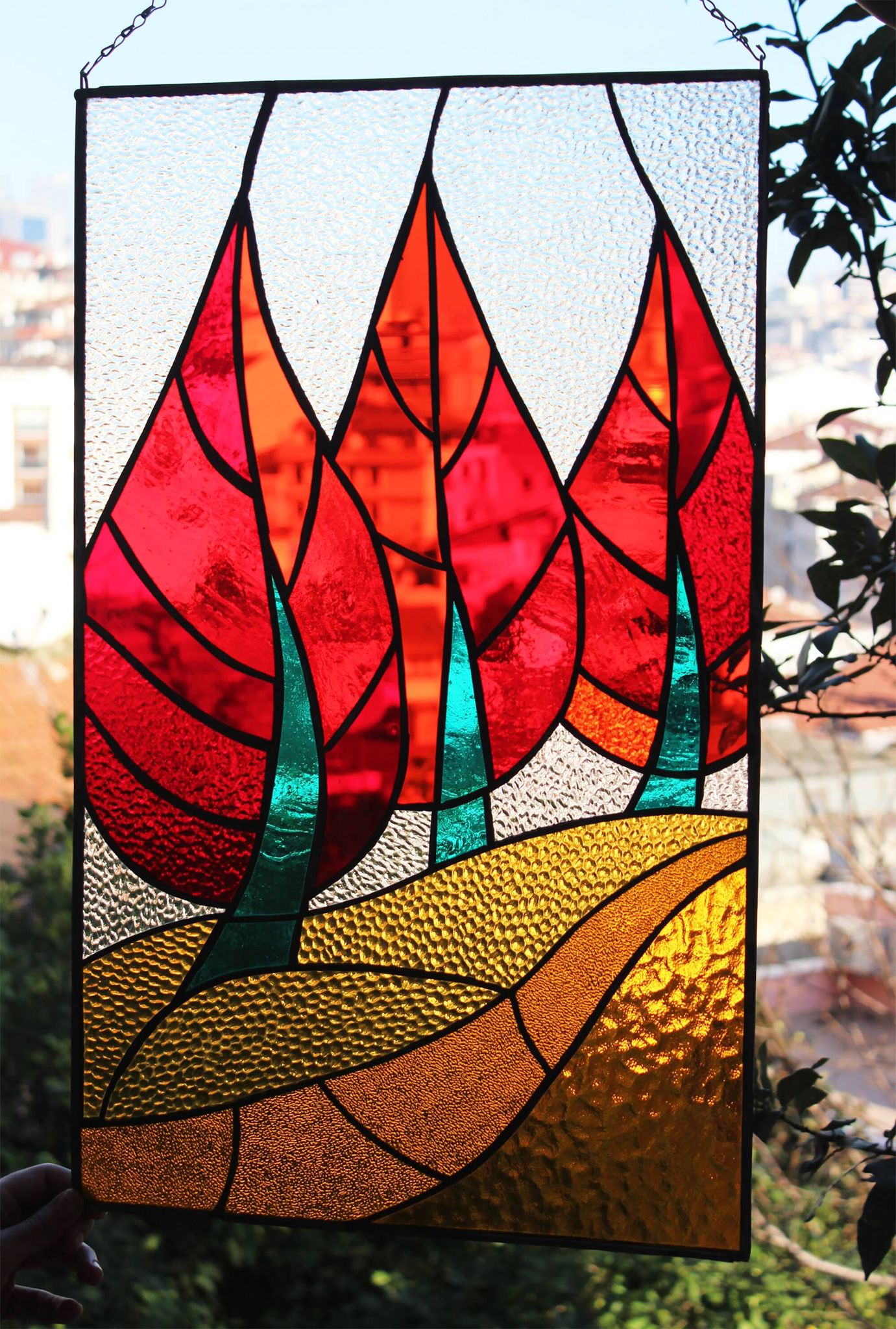 Vitrail décoratif Tulipes – Fleur stylisée en verre coloré, 41 × 68 cm