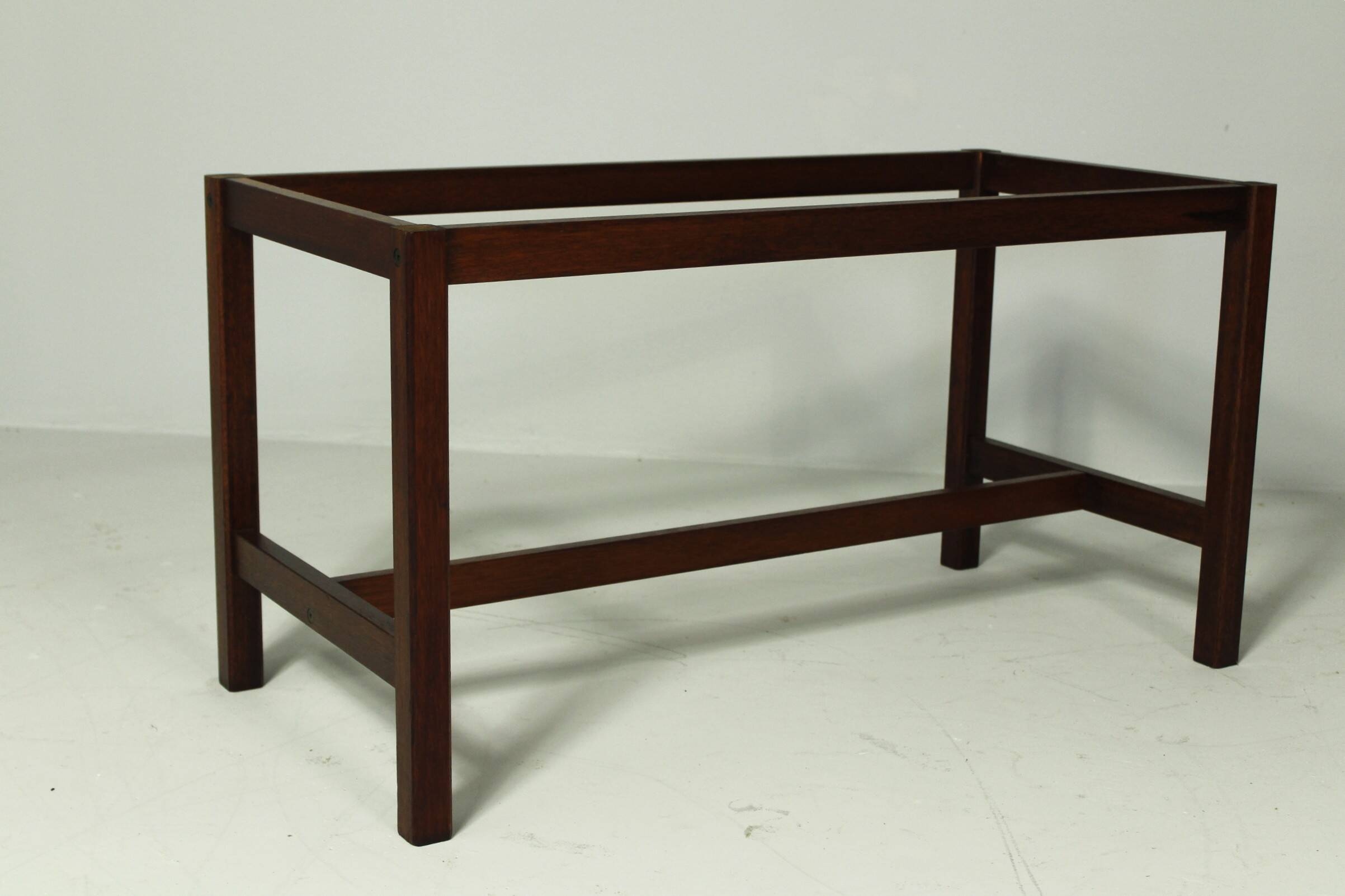 Oval Butlers Tray on Stand, England, 1970s Product Overview