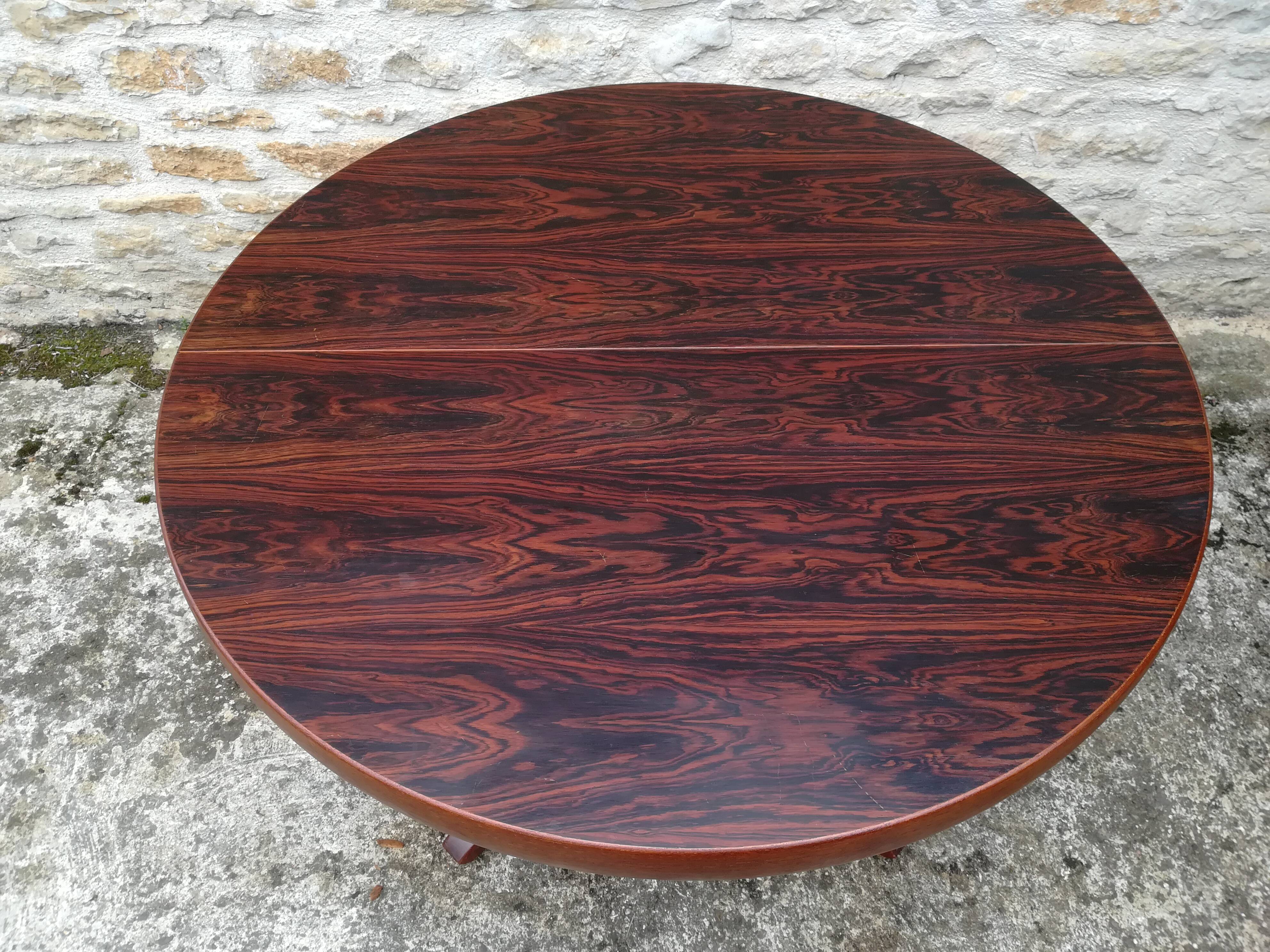 SCANDINAVIAN ROUND TABLE EXTENDED