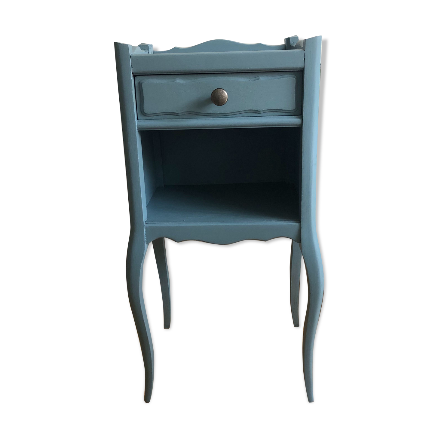 Guéridon en bois bleu