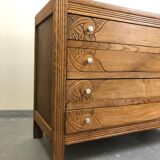 Oak chest of drawers
