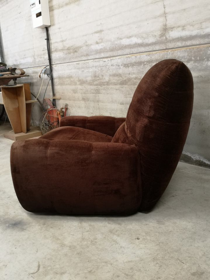 Vintage chocolate velvet armchair 1970 (roset line rock ducaroy)