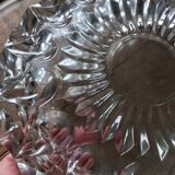 Glass rosette ashtray
