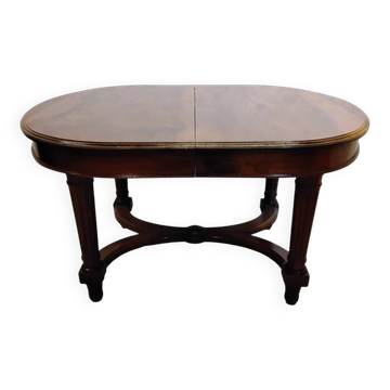 Table ovale en bois avec rallonges