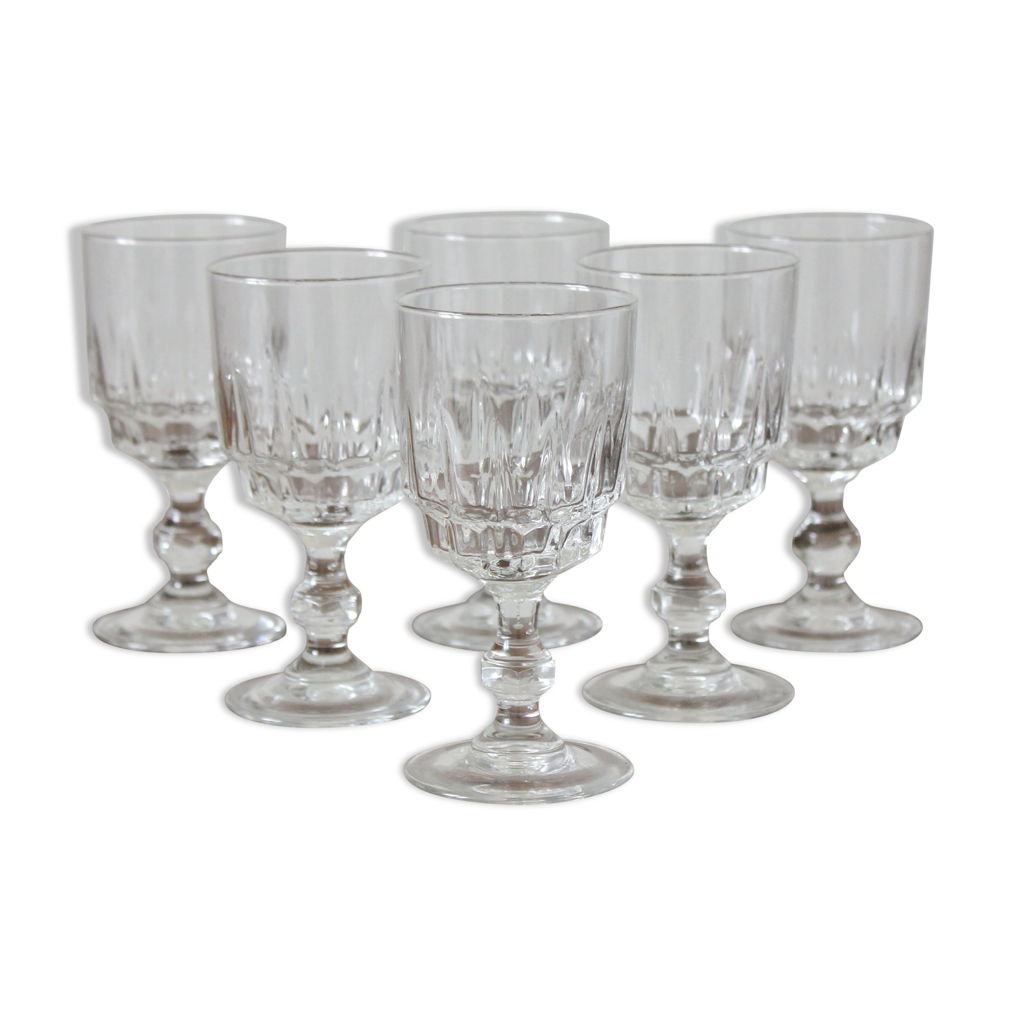 6 vintage Luminarc white wine glasses