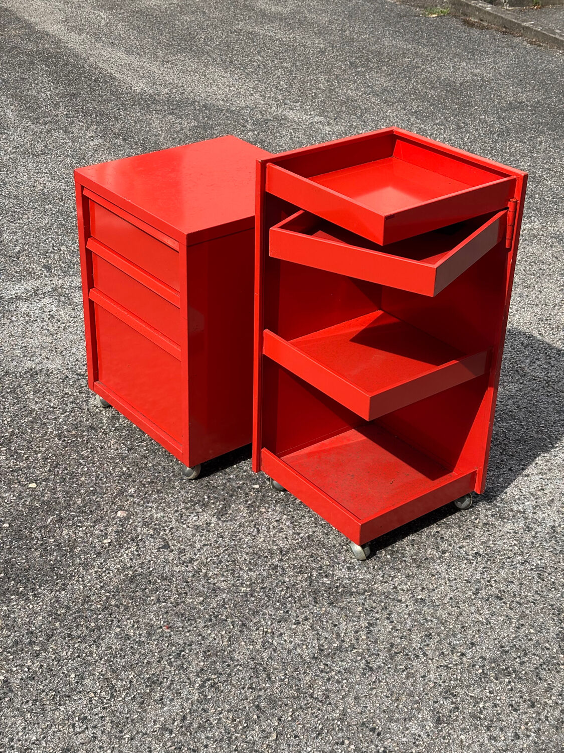 Prisunic 1970 metal trolley and box