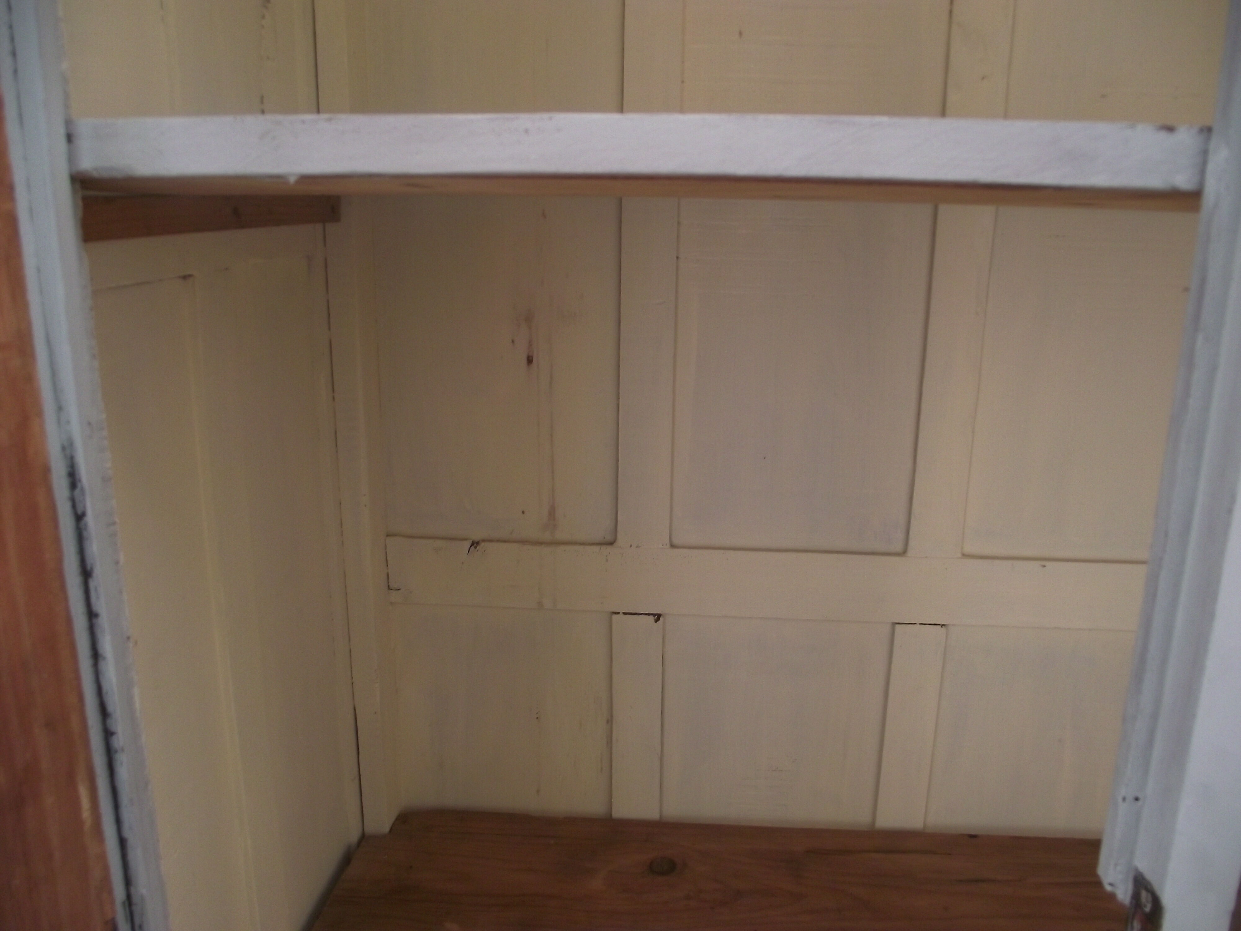 Parisian wardrobe in painted fir from the 30s 40s