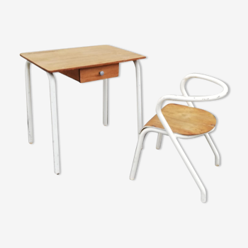 Ensemble de Jacques Hitier pour Mullca, chaise d'enfant et son bureau