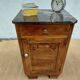 Table de chevet