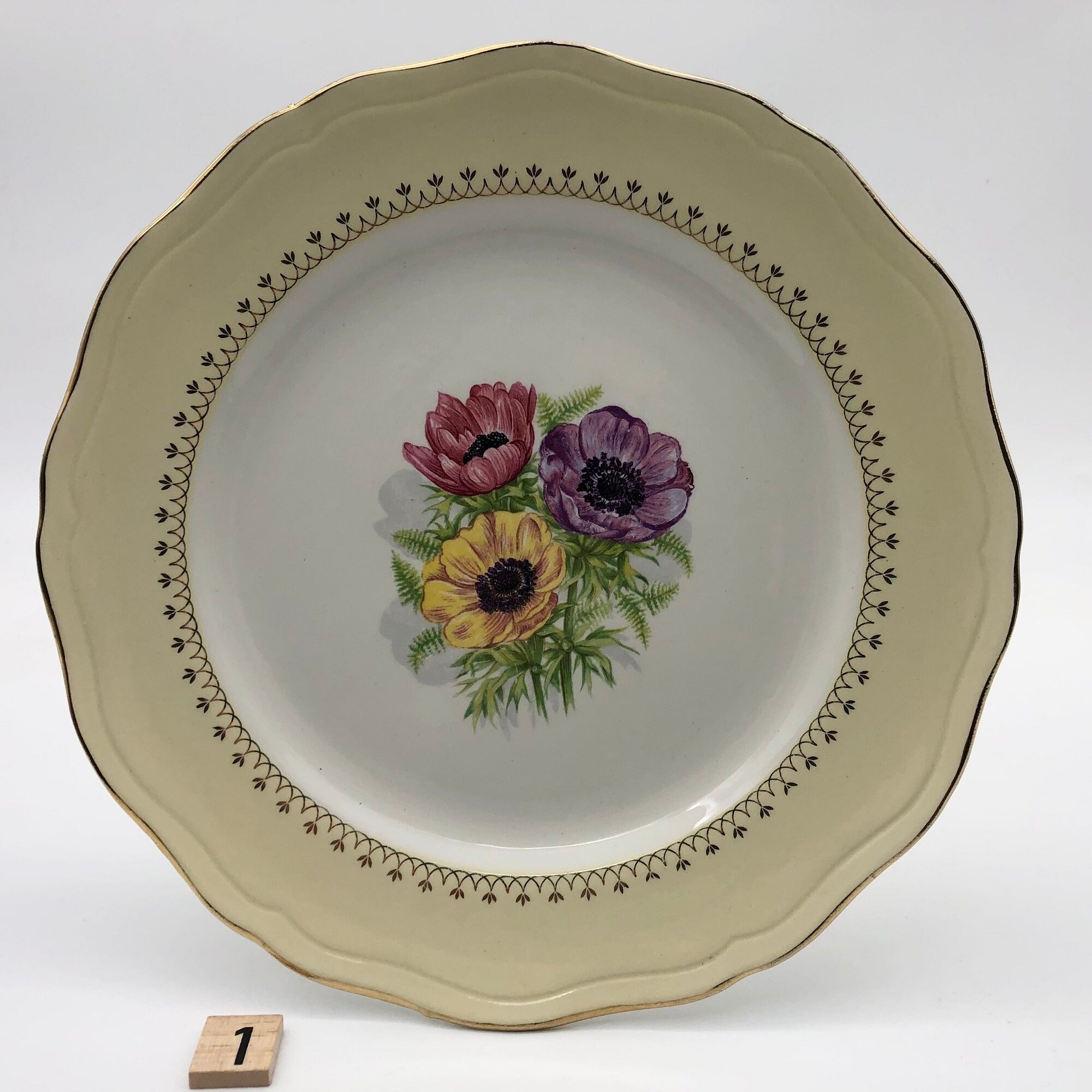 6 flat plates "L'Amandinoise" model "Coopelia"