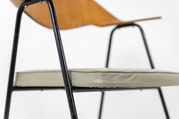 Robin Day. Fauteuil de bureau en bois thermoformé. Airborne vers 1950-60