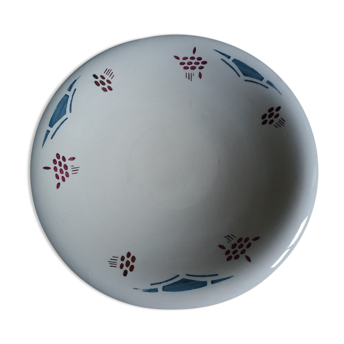 Round hollow dish Art Deco stencil decoration