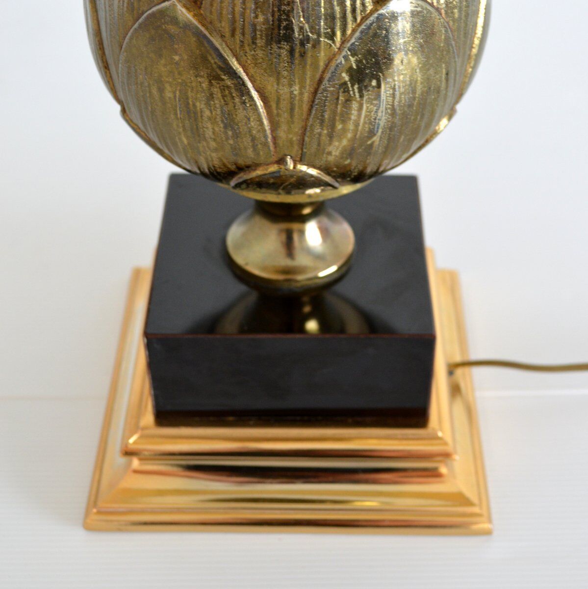 Vintage artichoke gold table lamp 1970