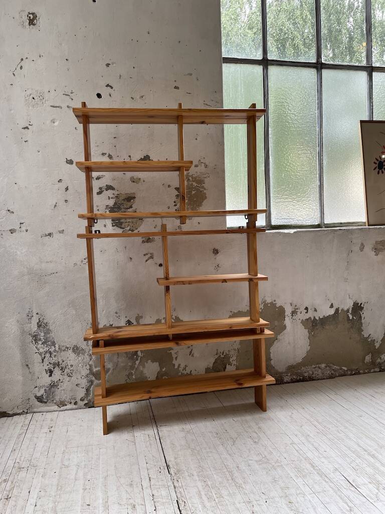 Trio d'étagères constructivistes en pin style Regain